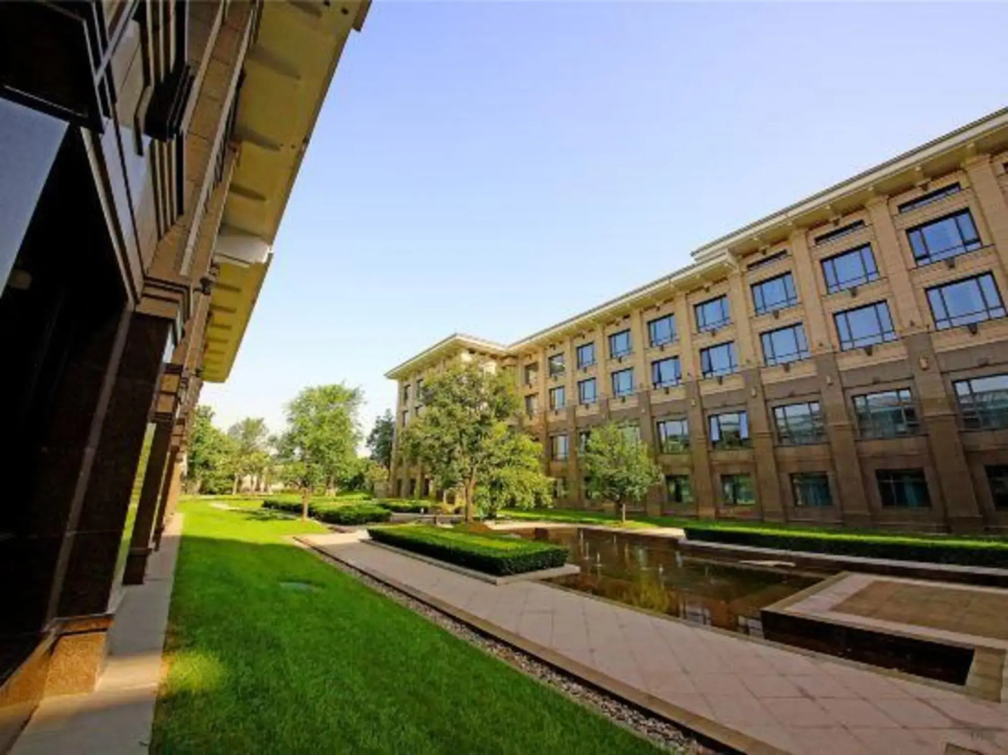 Yunhai Jianguo Hotel