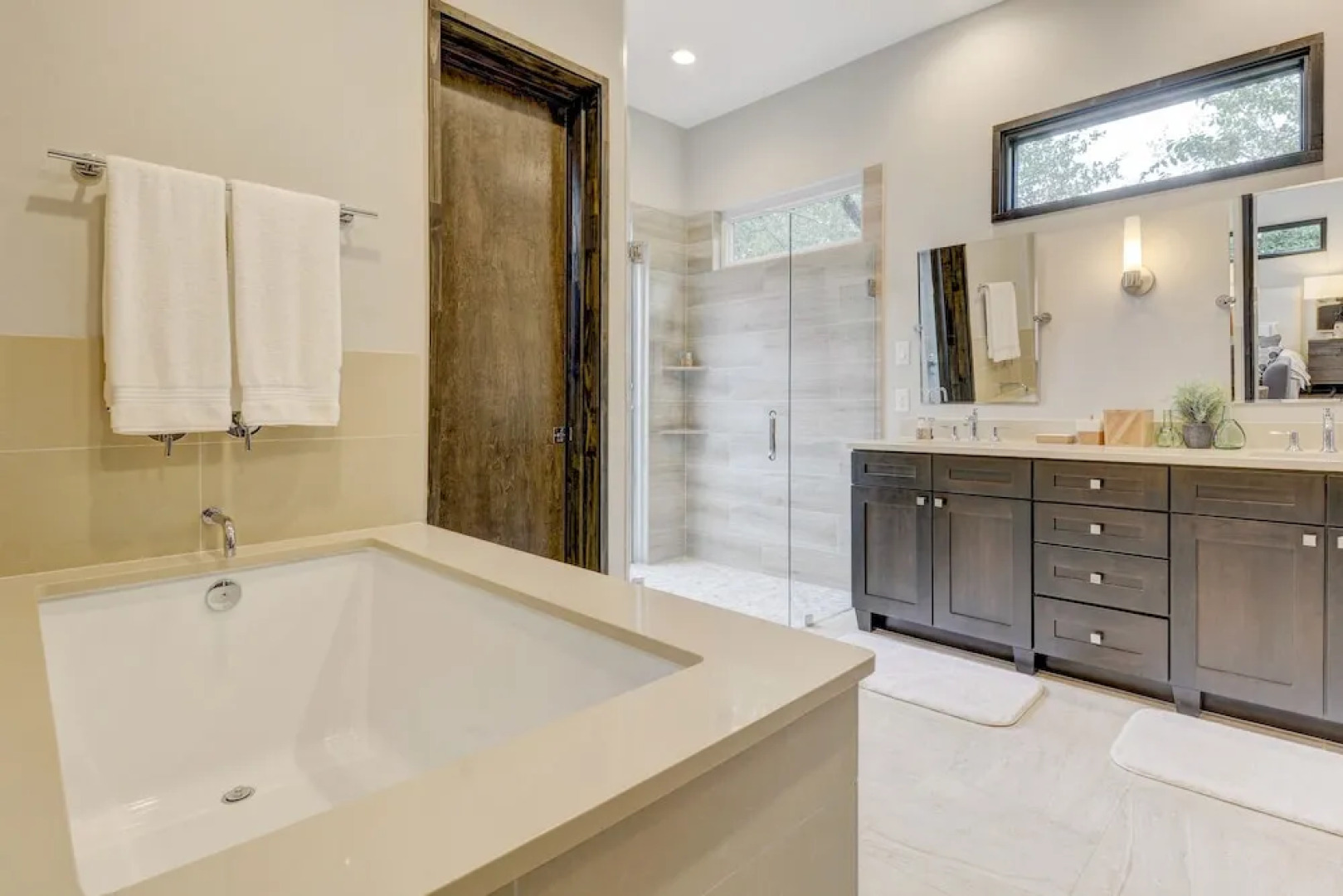 2113 Barbaro Way Cabin Unit 14