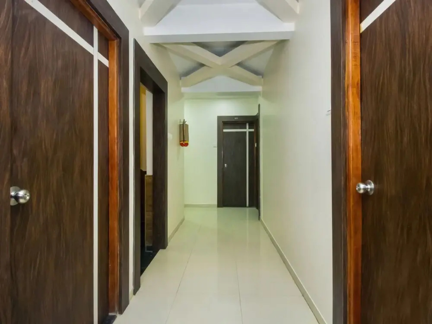 OYO 22918 Hotel Sadanand Mourya Lodging And Boarding