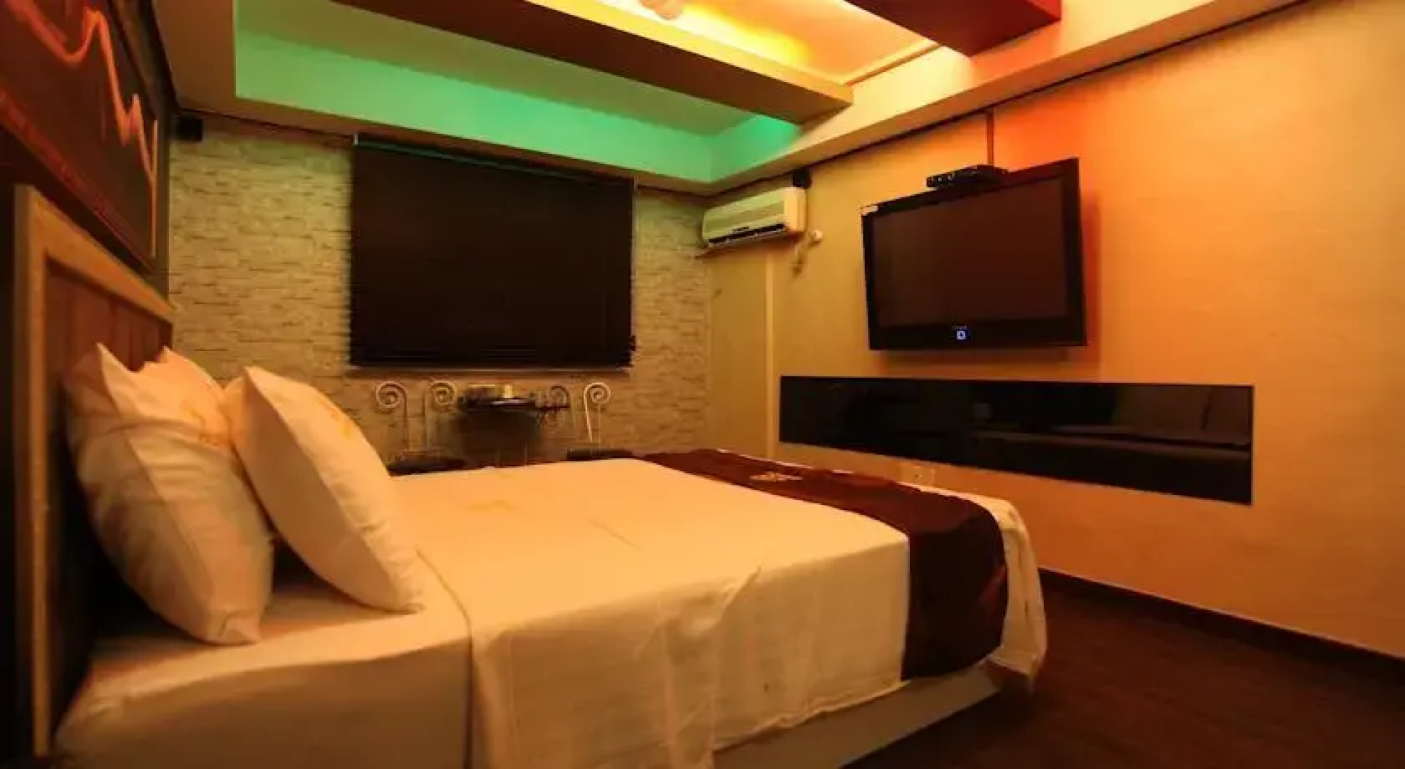 Regency Motel