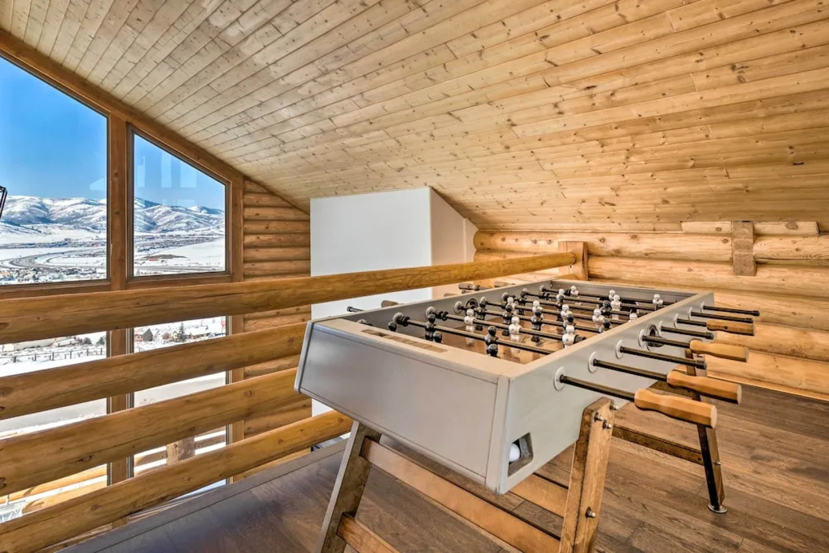 Luxe Mountain Cabin w/ Spa, 6 Mi to Park City!