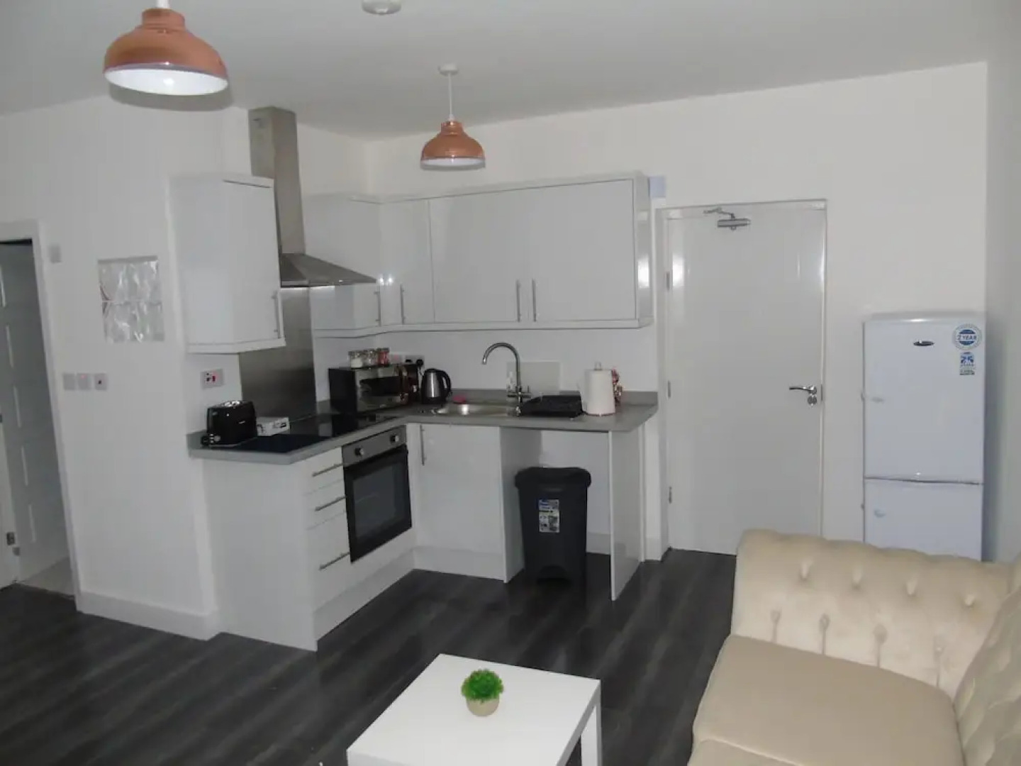 Captivating 1-bedroom Apartment in Bolton