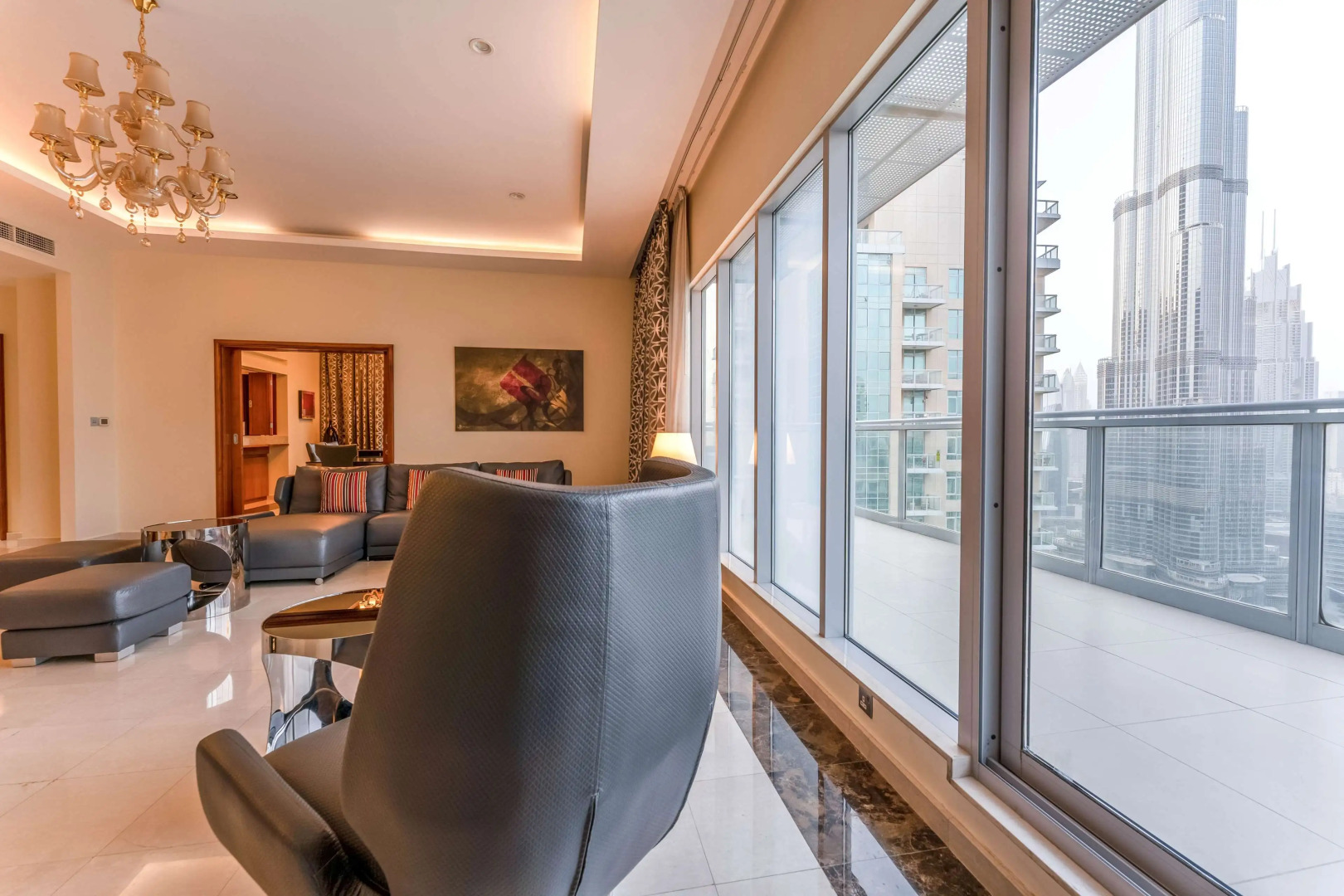 Отель Ramada by Wyndham Downtown Dubai