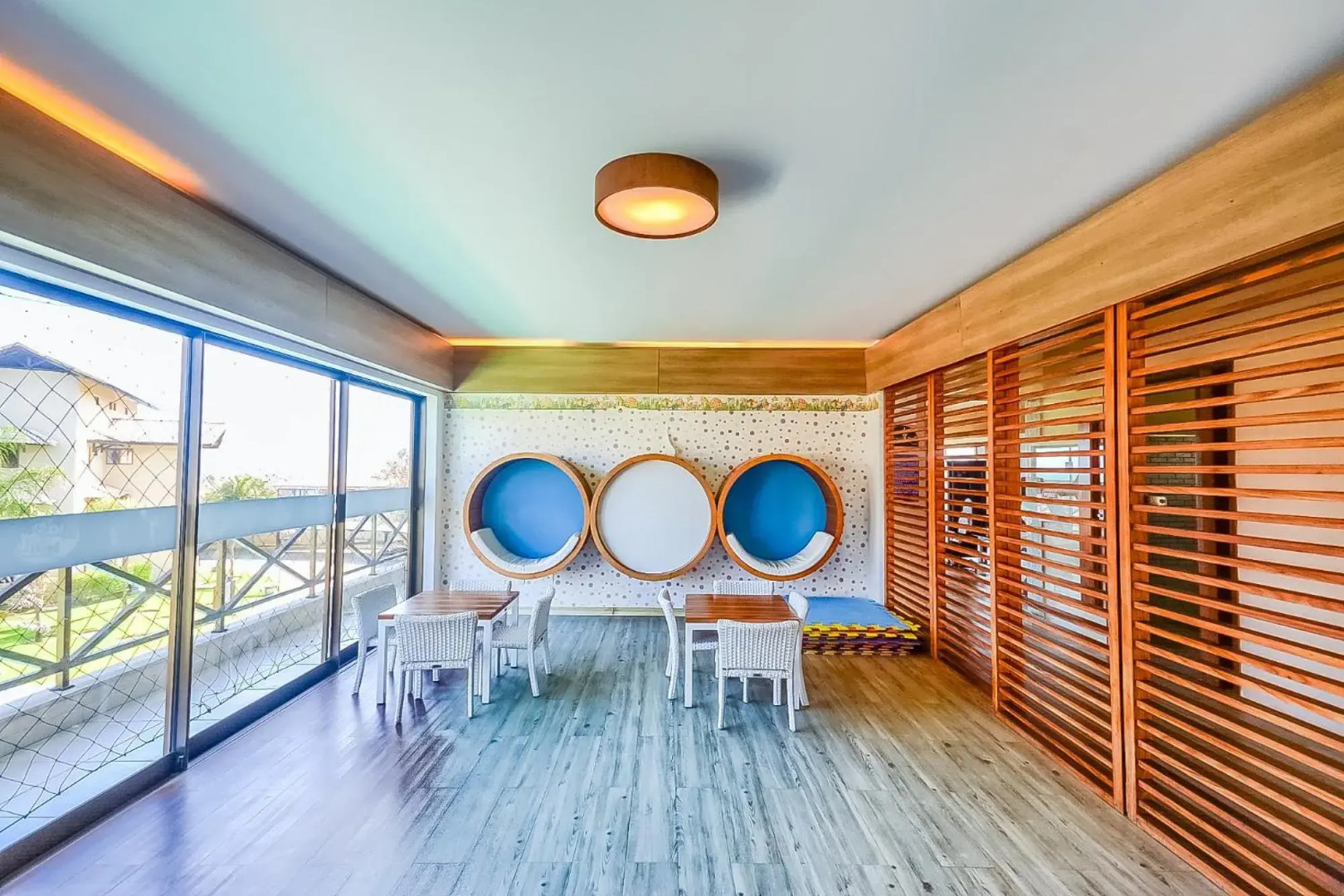 Beach Place Resort Bangalo 12