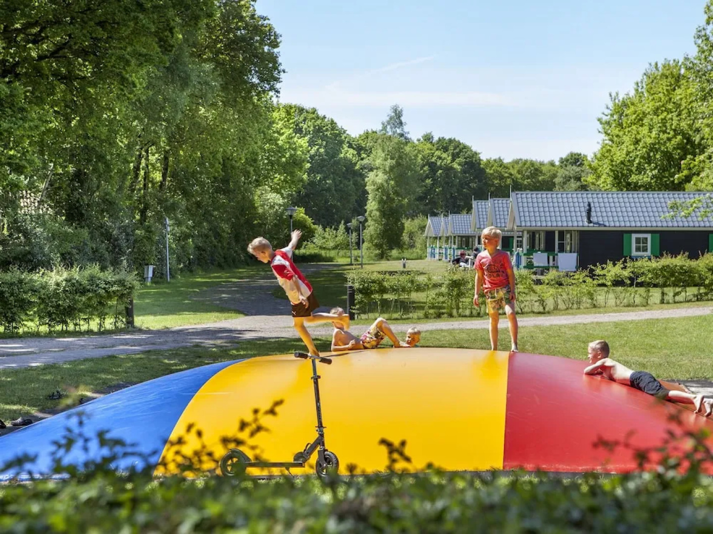 Campsite - Cozy Tentlodge With Roofed Terrace in a Green Area