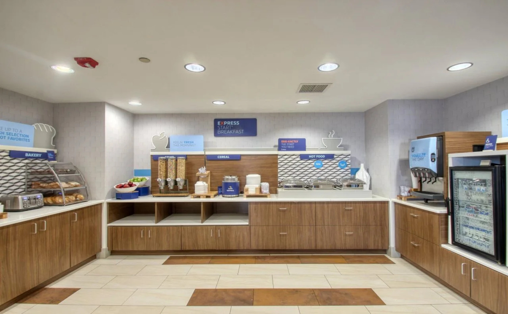 Holiday Inn Express Hotel & Suites Milwaukee Airport by IHG