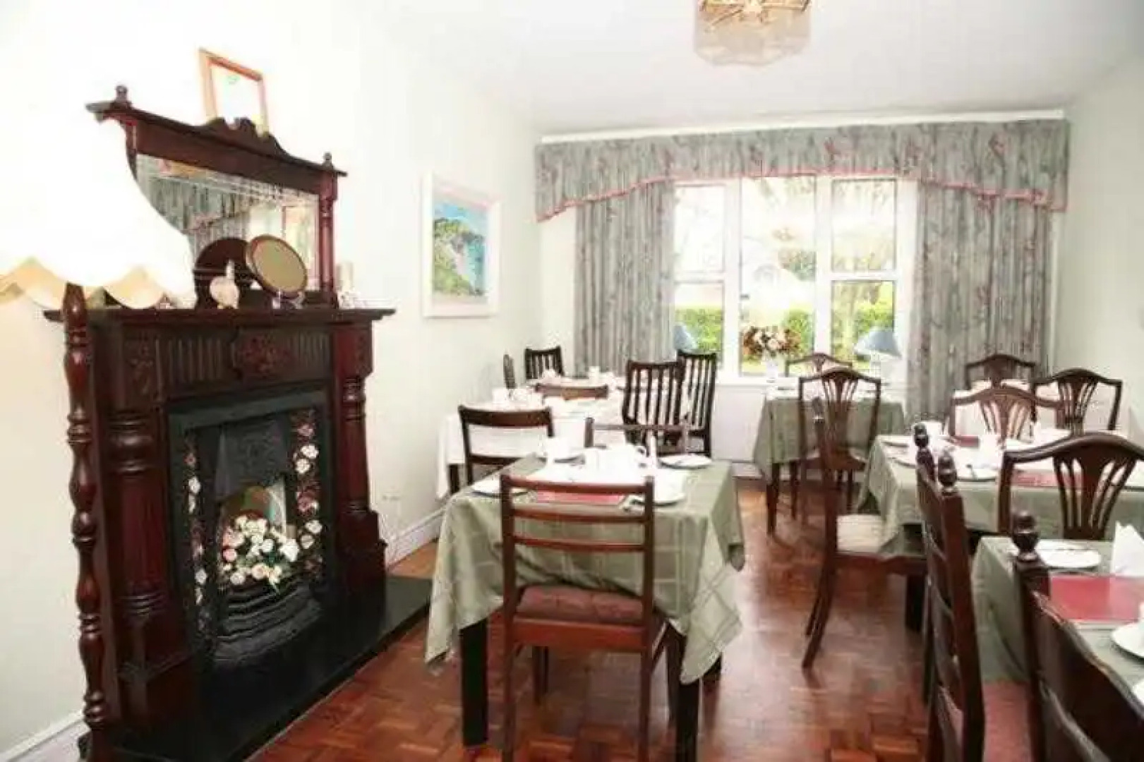 Macliam Lodge Guesthouse