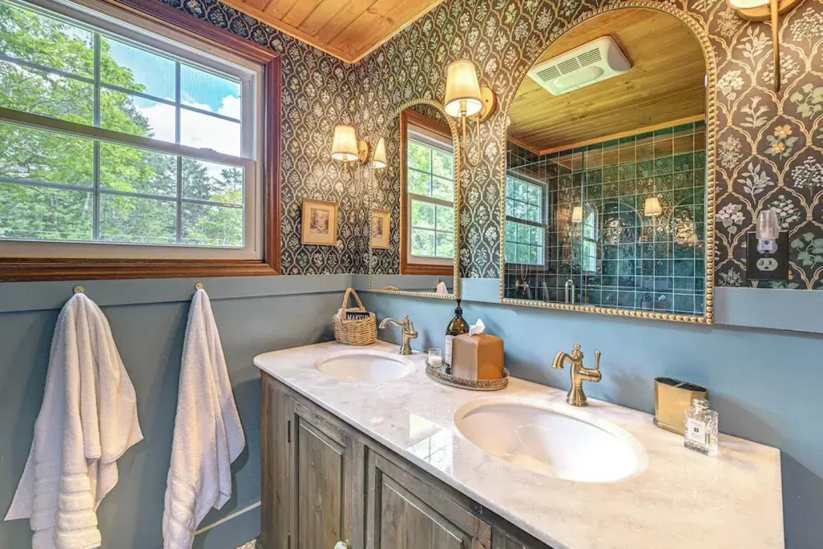 Enchanting Highlands Cottage w/ Pond & Waterfall