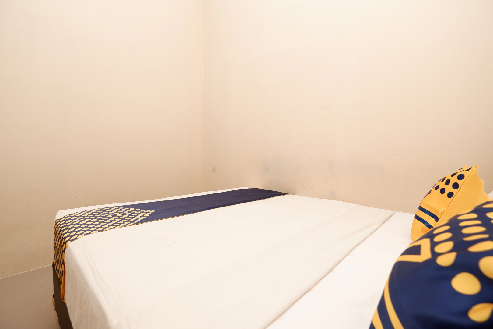 SPOT ON 2027 Putri Guest House Syariah