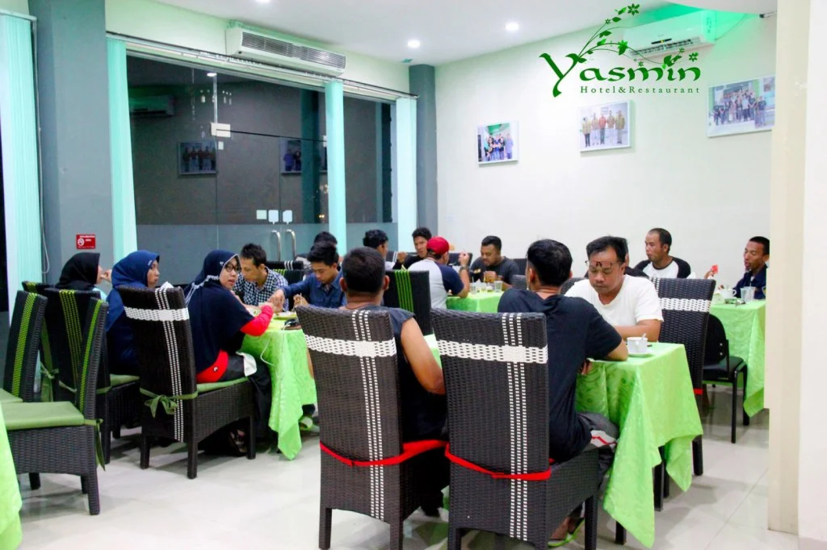 Yasmin Hotel & Restaurant