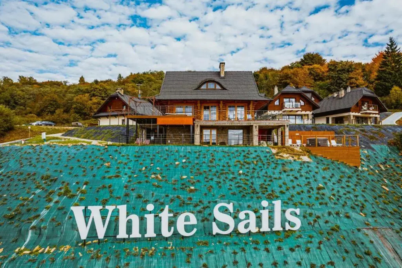 White Sails Solina