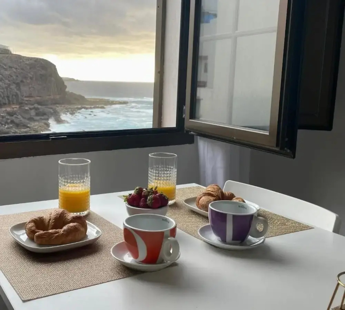 Your Little House in Caleta