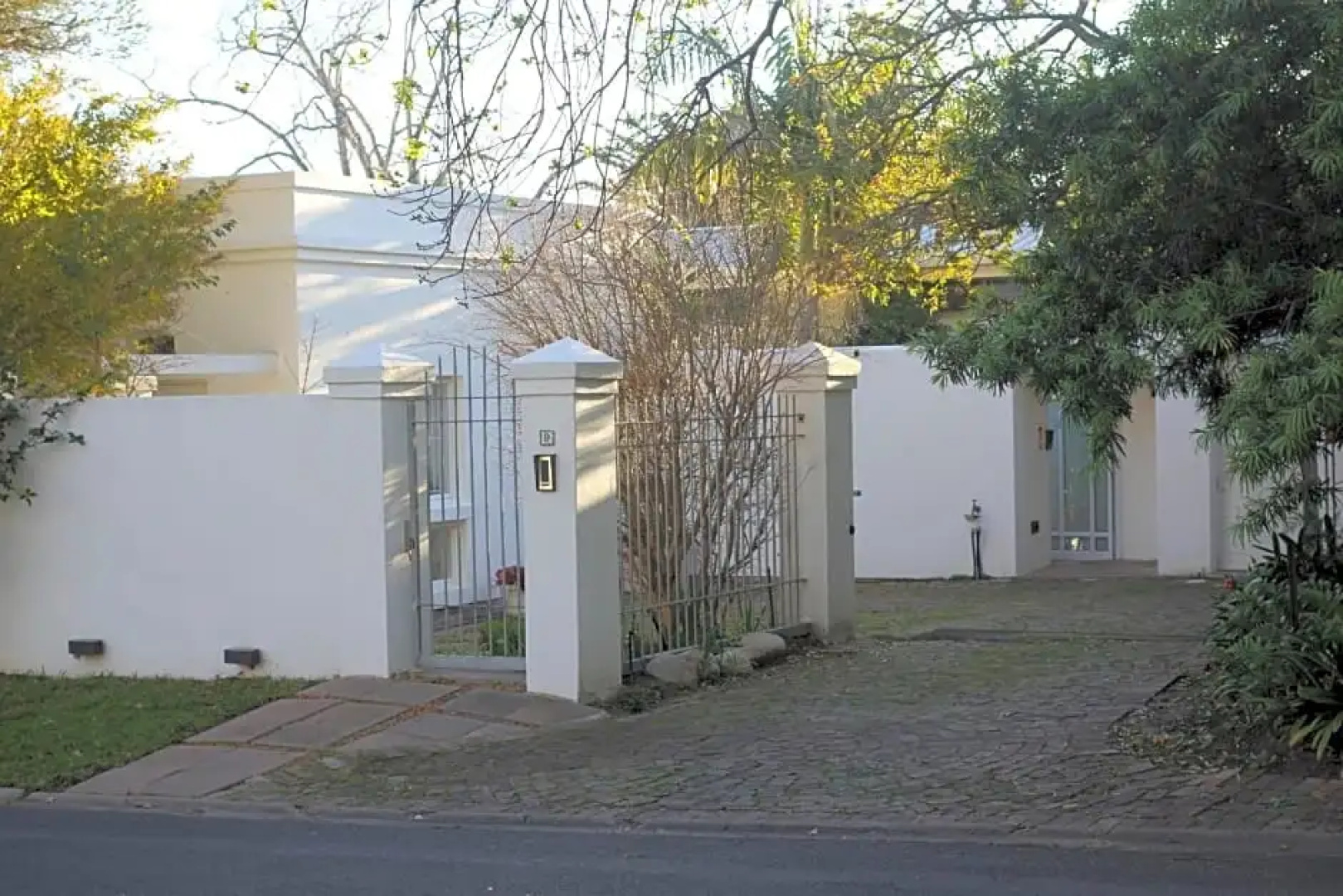B&B@9.Libertas