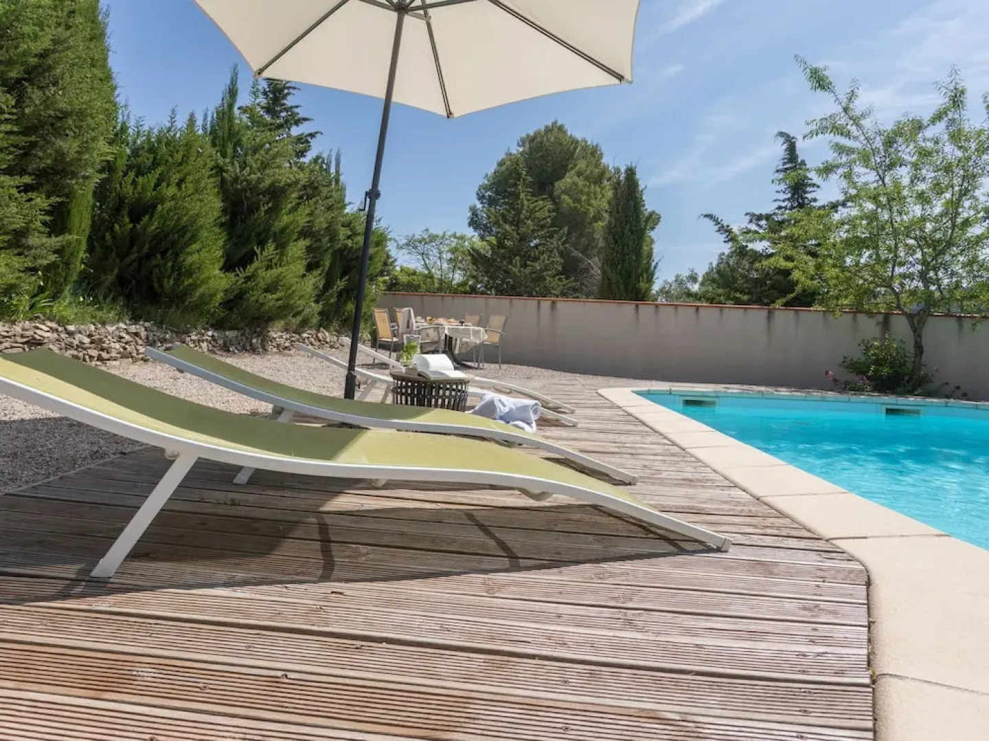 Huge Villa in Montbrun-des-corbières With Swimming Pool