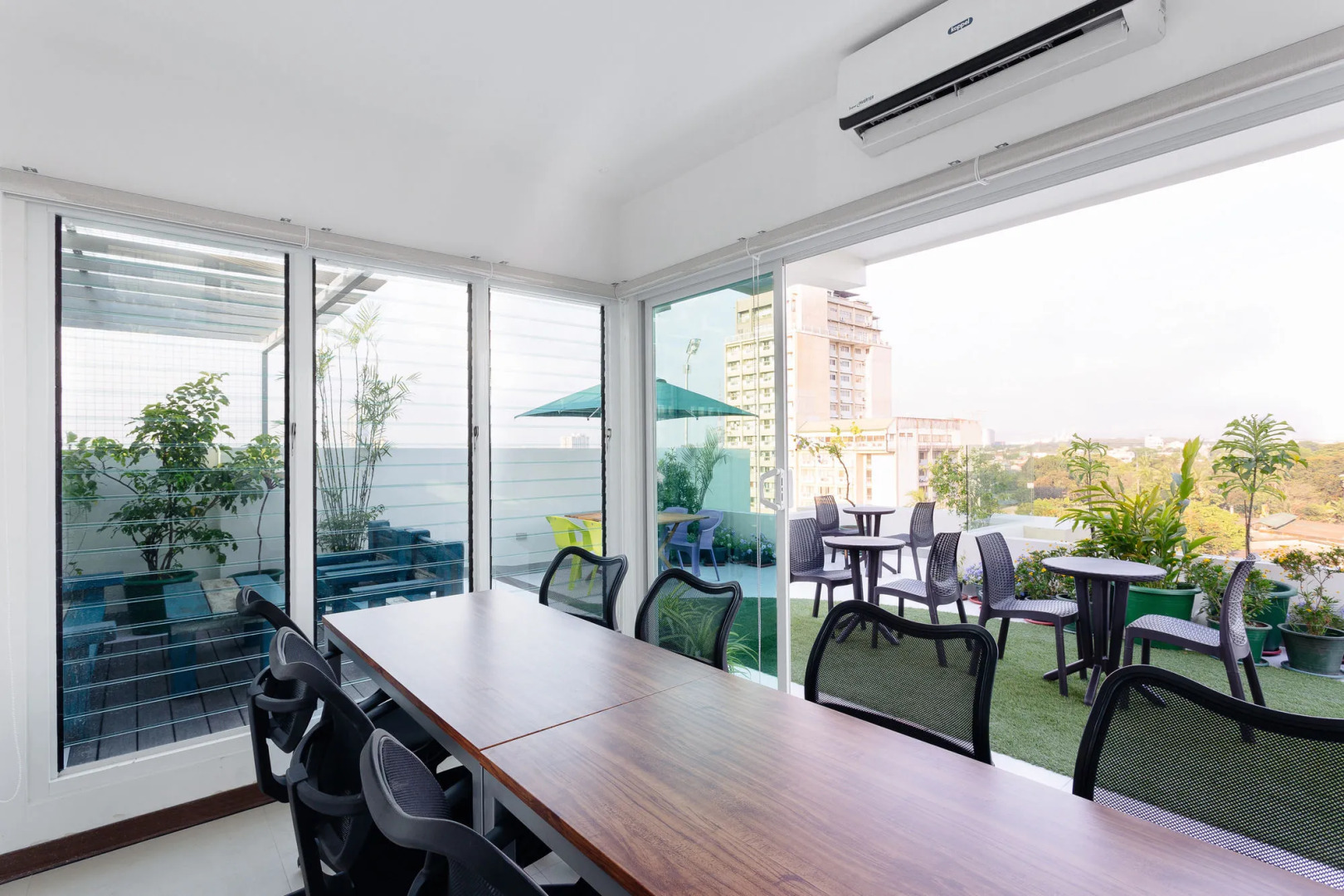 H Hotels - Metro North Uno