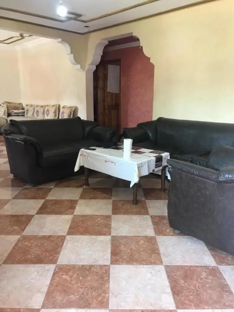 Étage de villa à 2 min de la plage sidi Bouzid