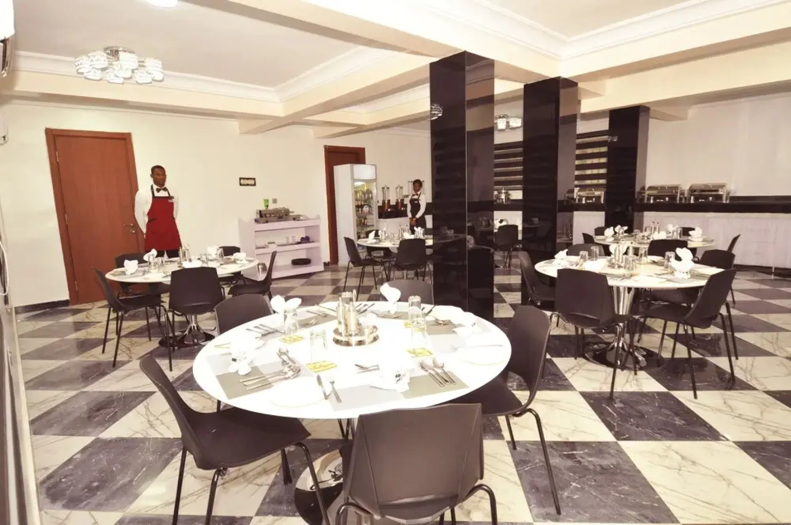 Soprom Hotel & Suites