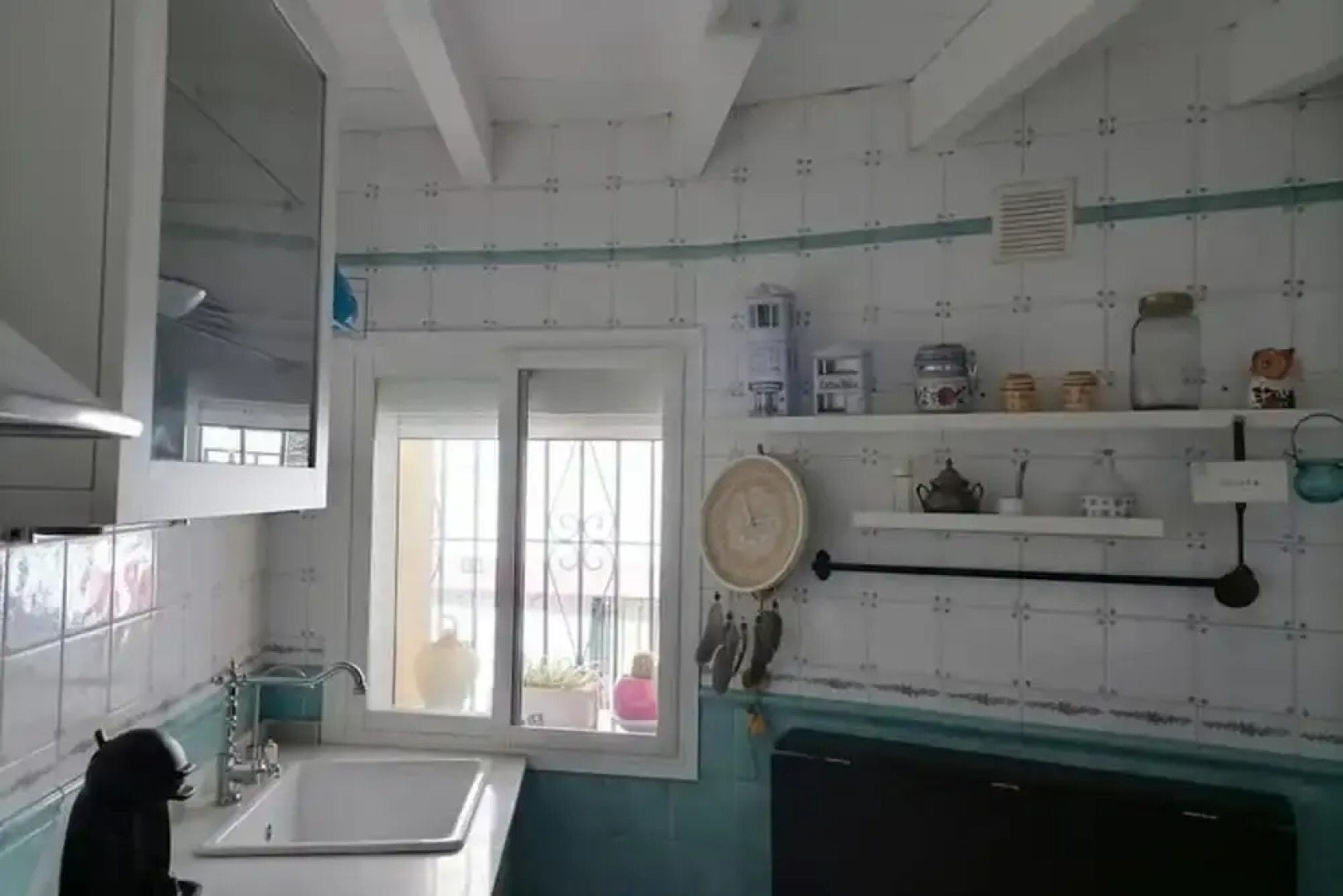 Casa Maruja en Cutar con Jacuzzi y Wifi Fibra