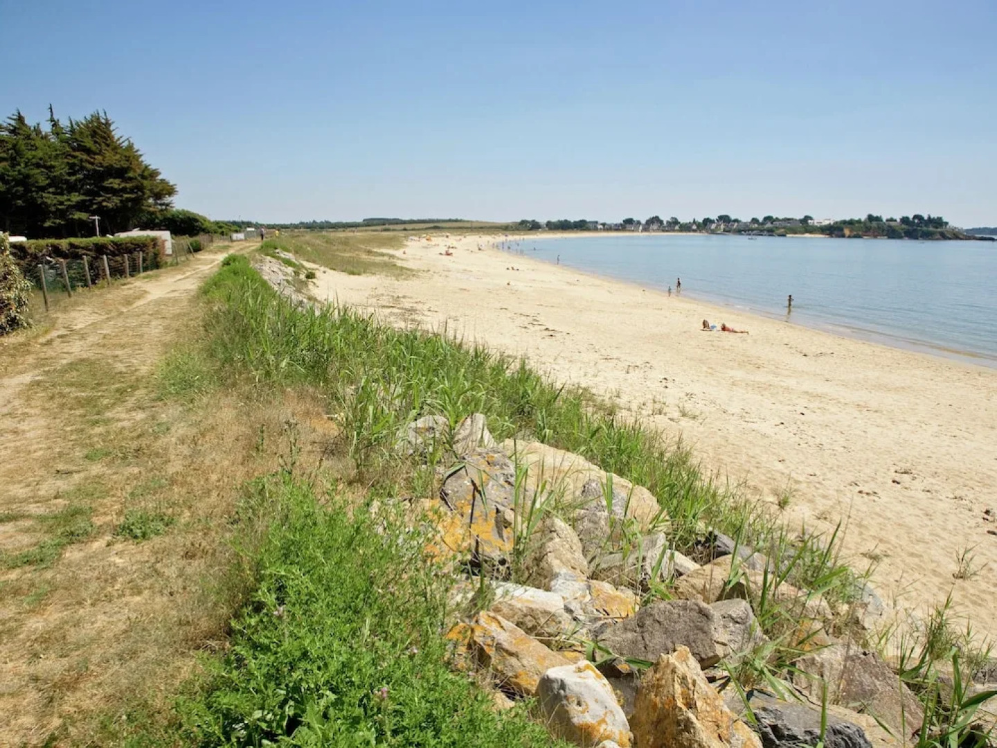 Holiday Home in Ambon With Bar, Balcony, Terrace,garden, BBQ