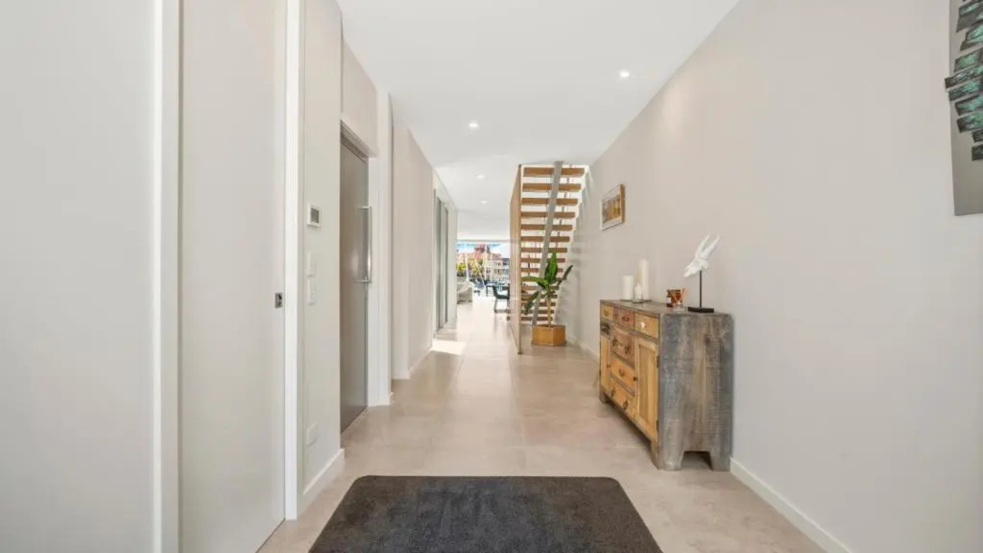 Tranquility Waters - Whangaparaoa Holiday Home