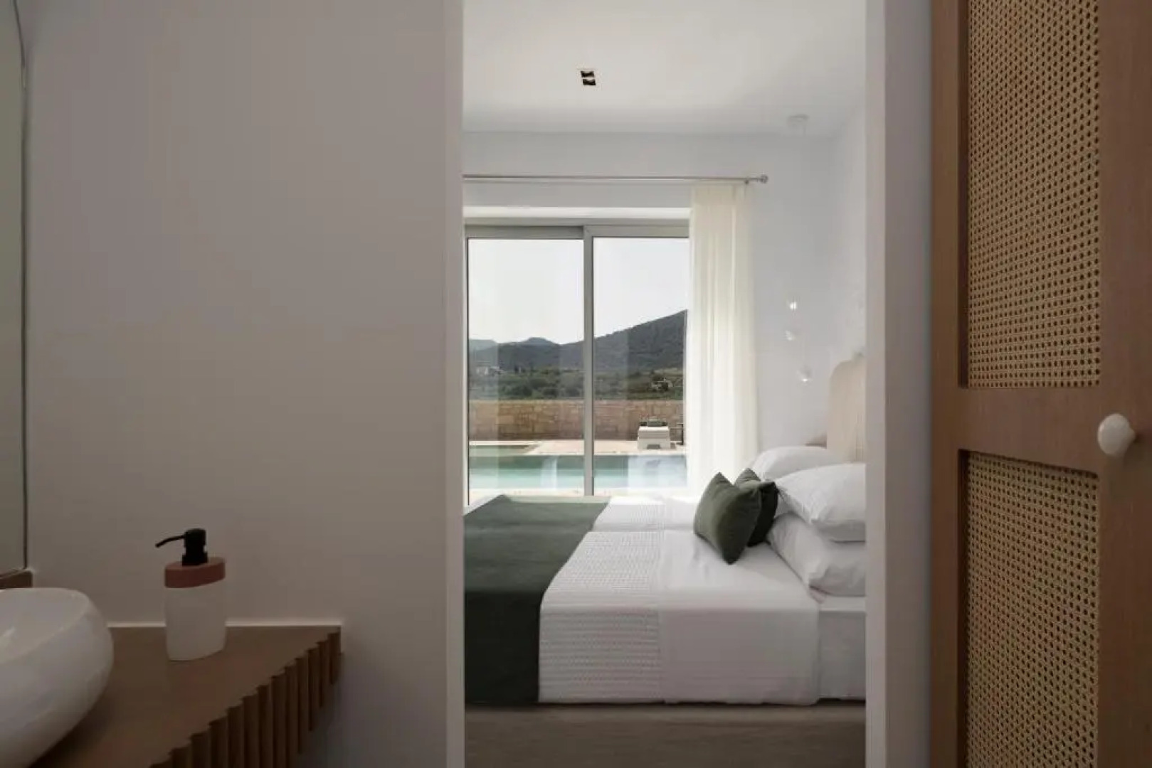 Ayali Villa I, a divine luxury homestay, By ThinkVilla