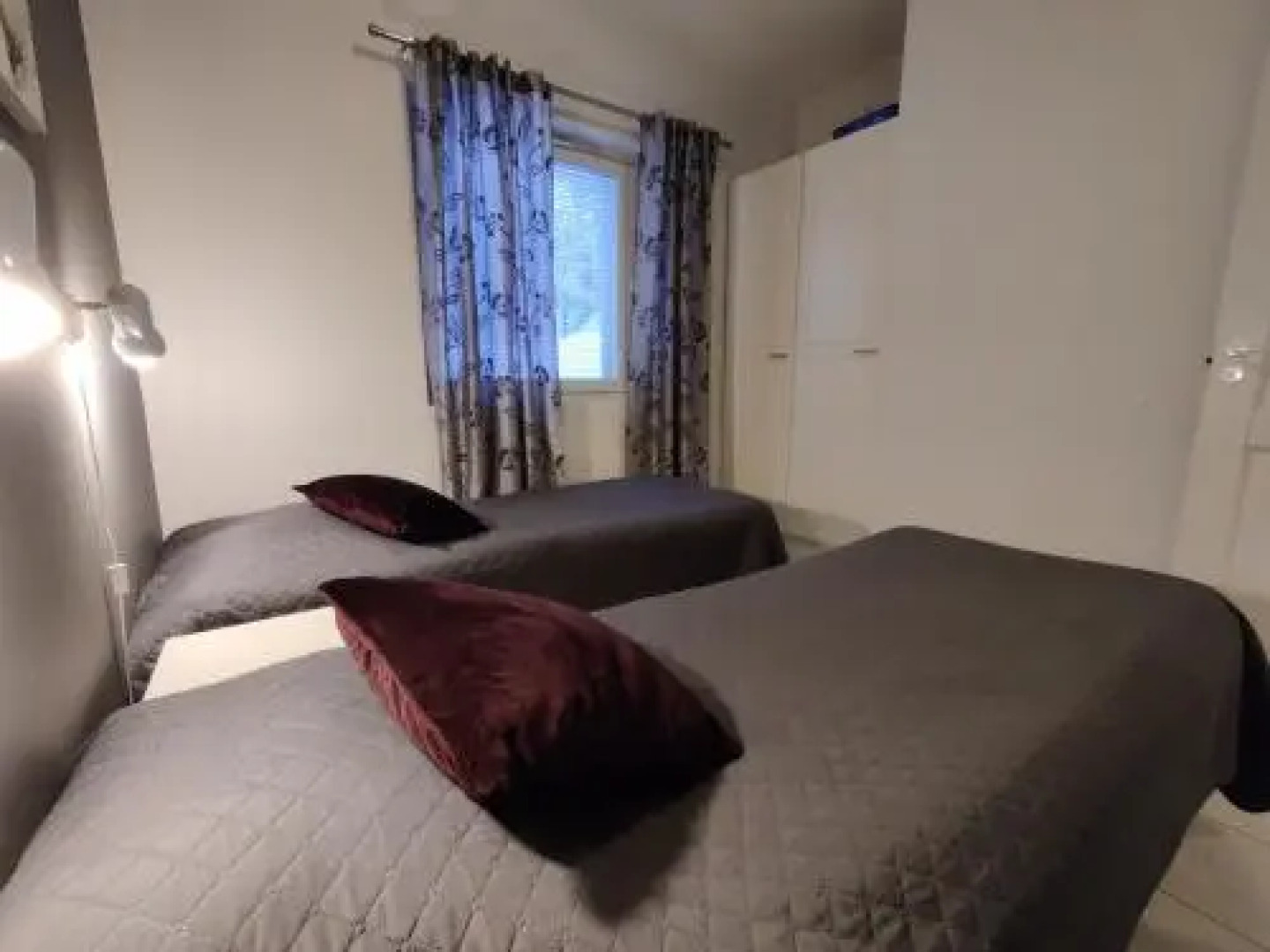 LeviBooking Moonlight Levi 112