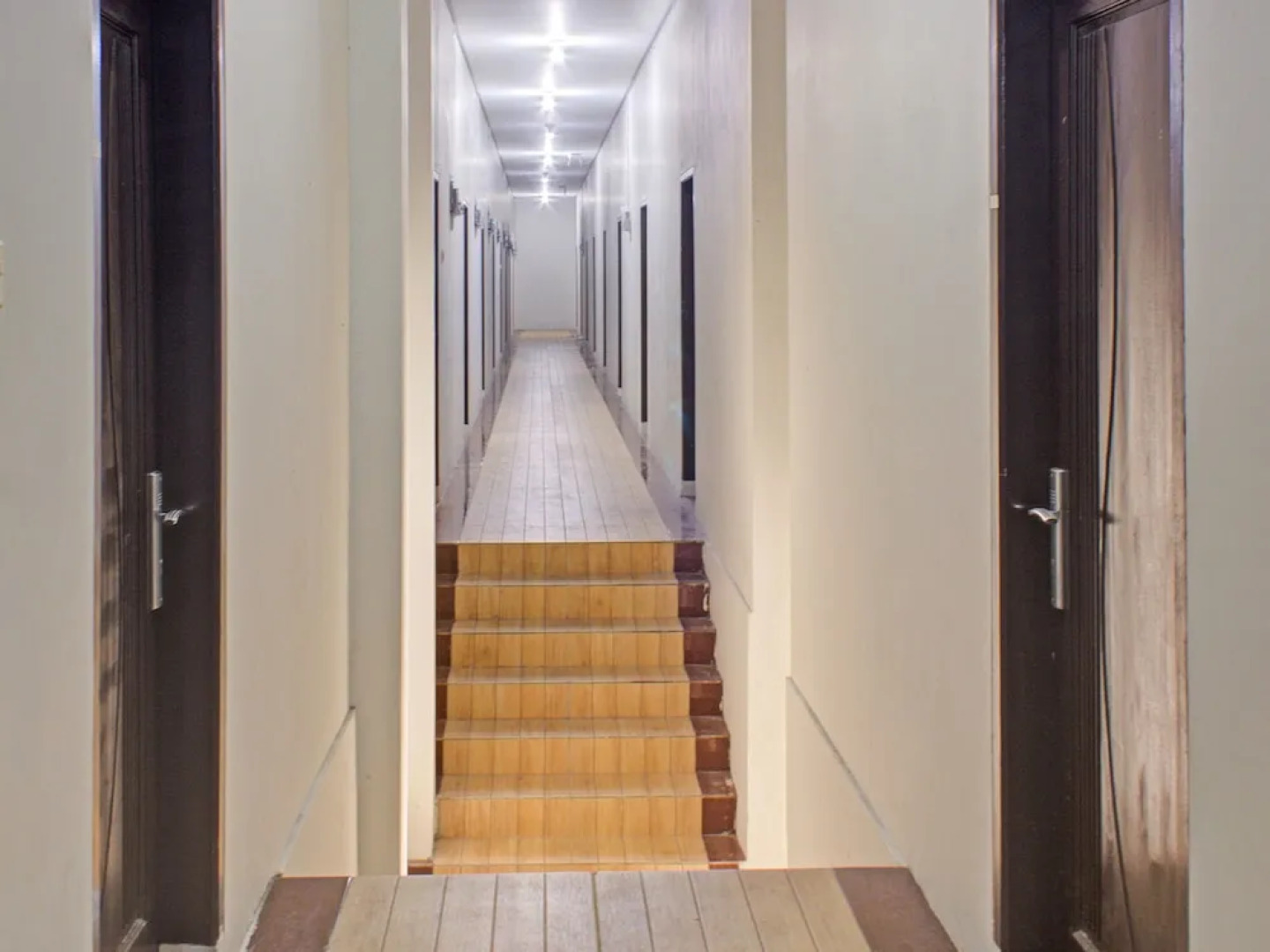 OYO 3394 Apm Residence Syariah