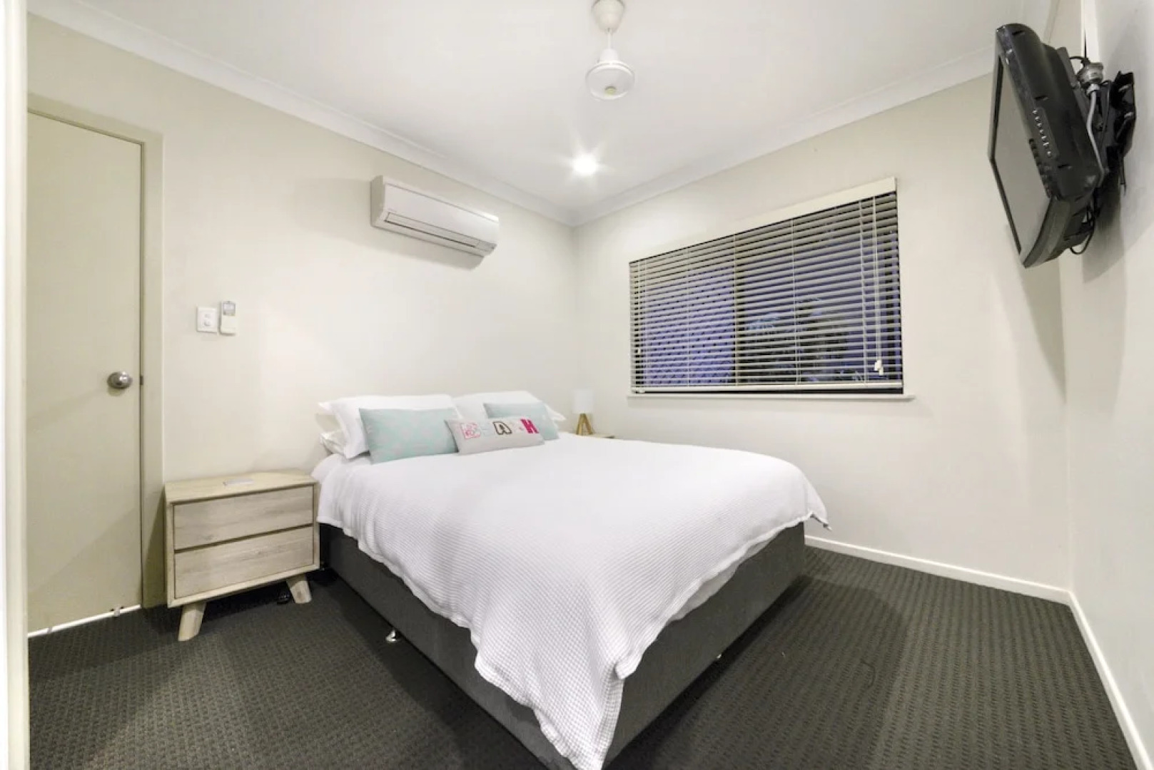 Airlie Harbour Apartment - Airlie Beach