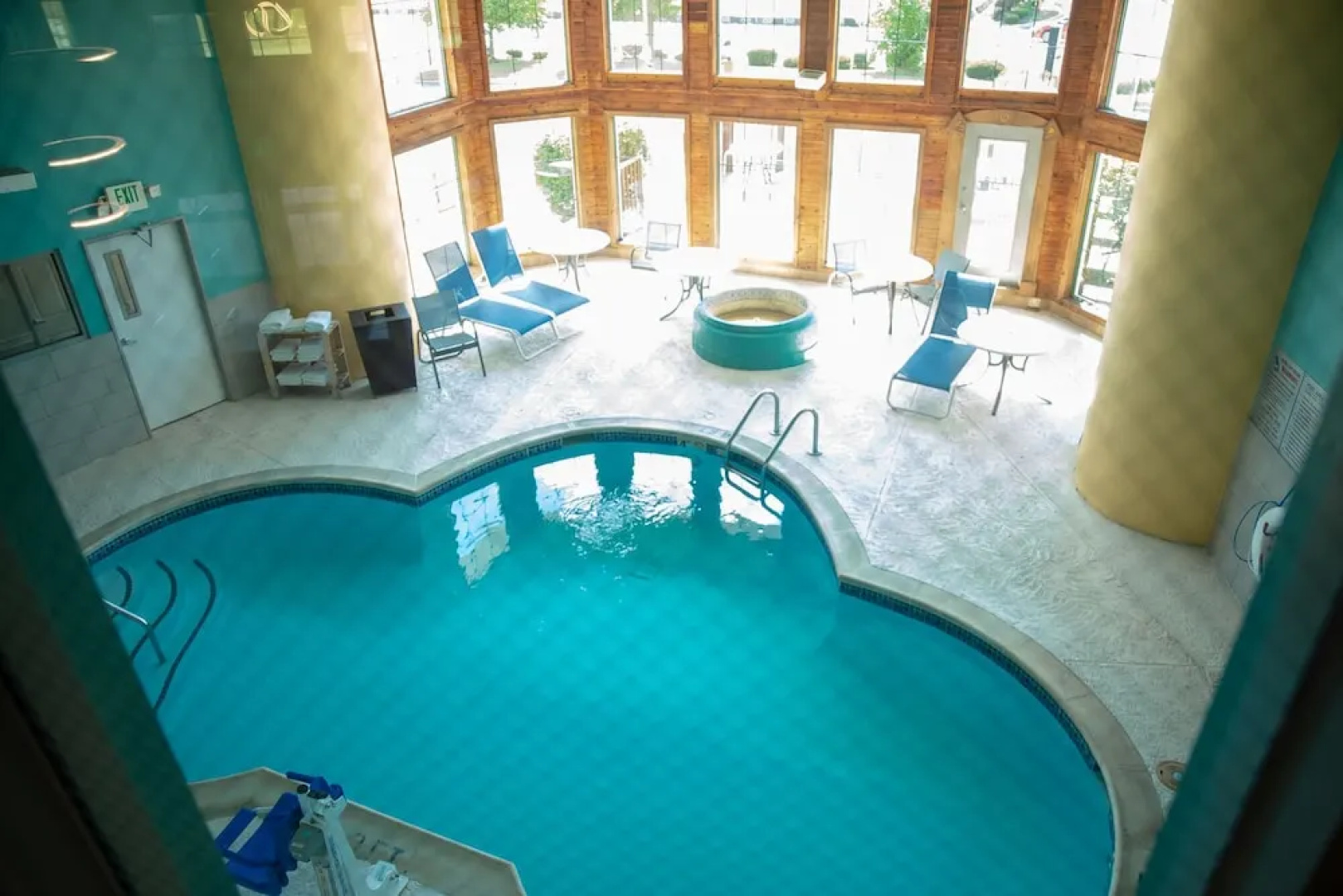 Clarion Pointe Indianapolis Airport