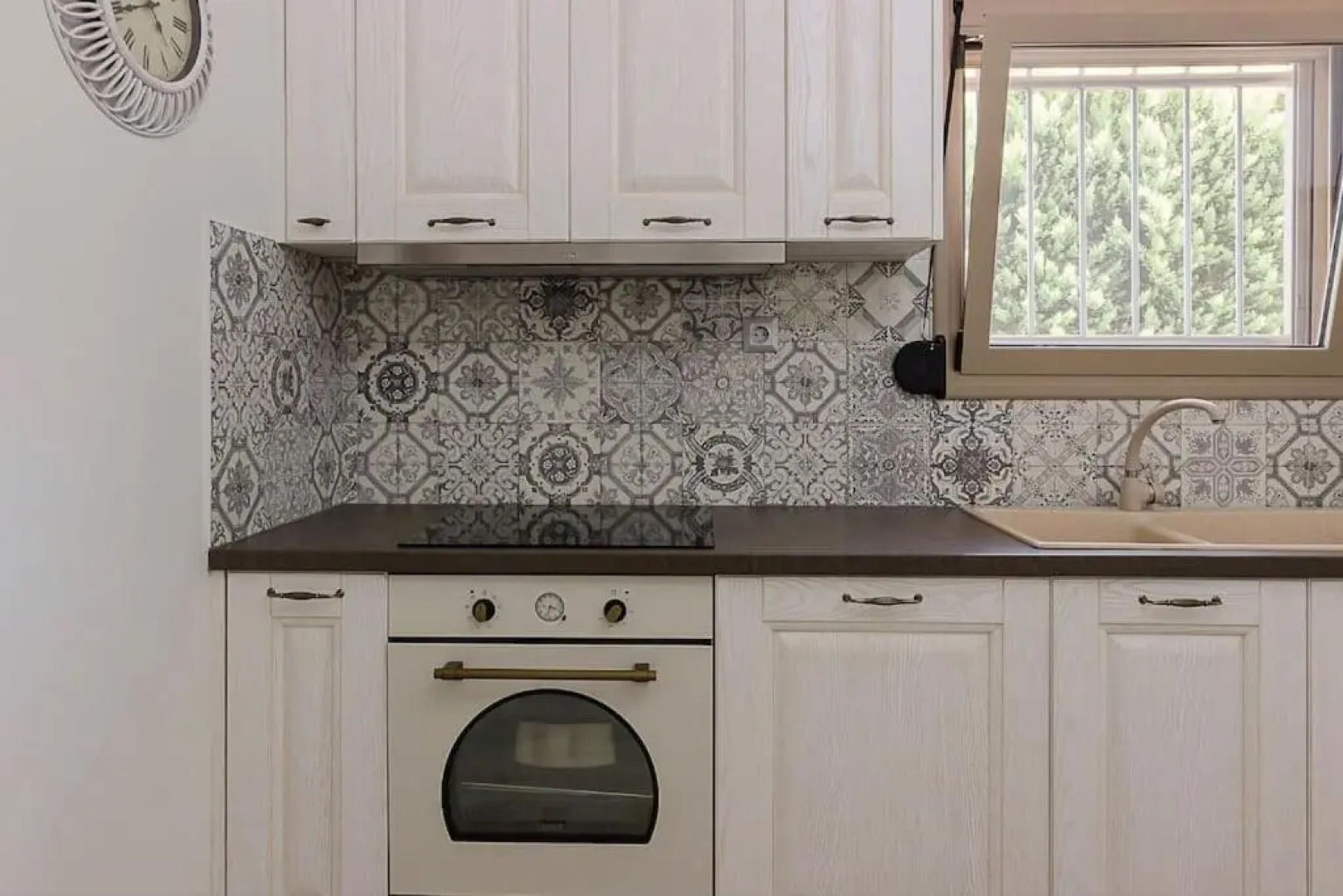 Hersonissos Modern One Bedroom Apartment Beachside