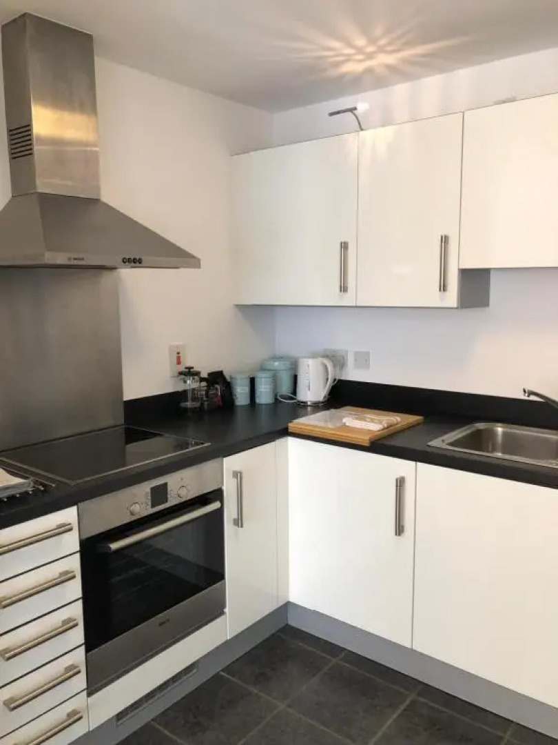 Hansen House 2 with Private Parking