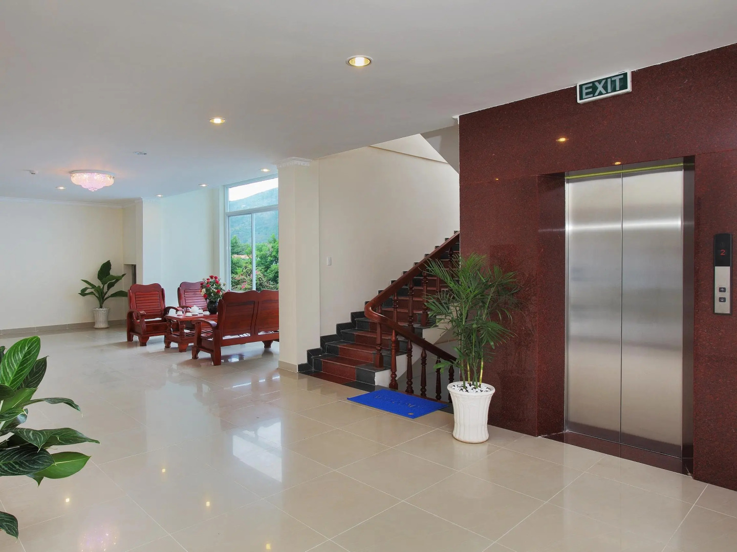 Minh Dam Hotel & Restaurant