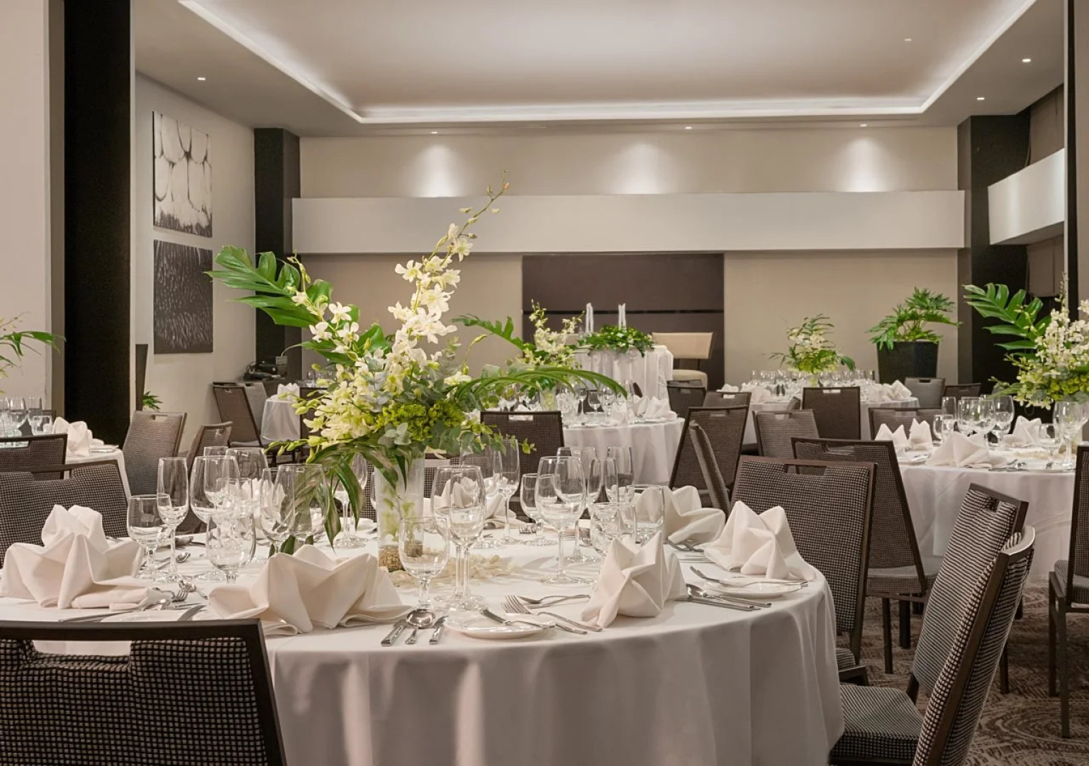 Seda Abreeza - Newly Renovated