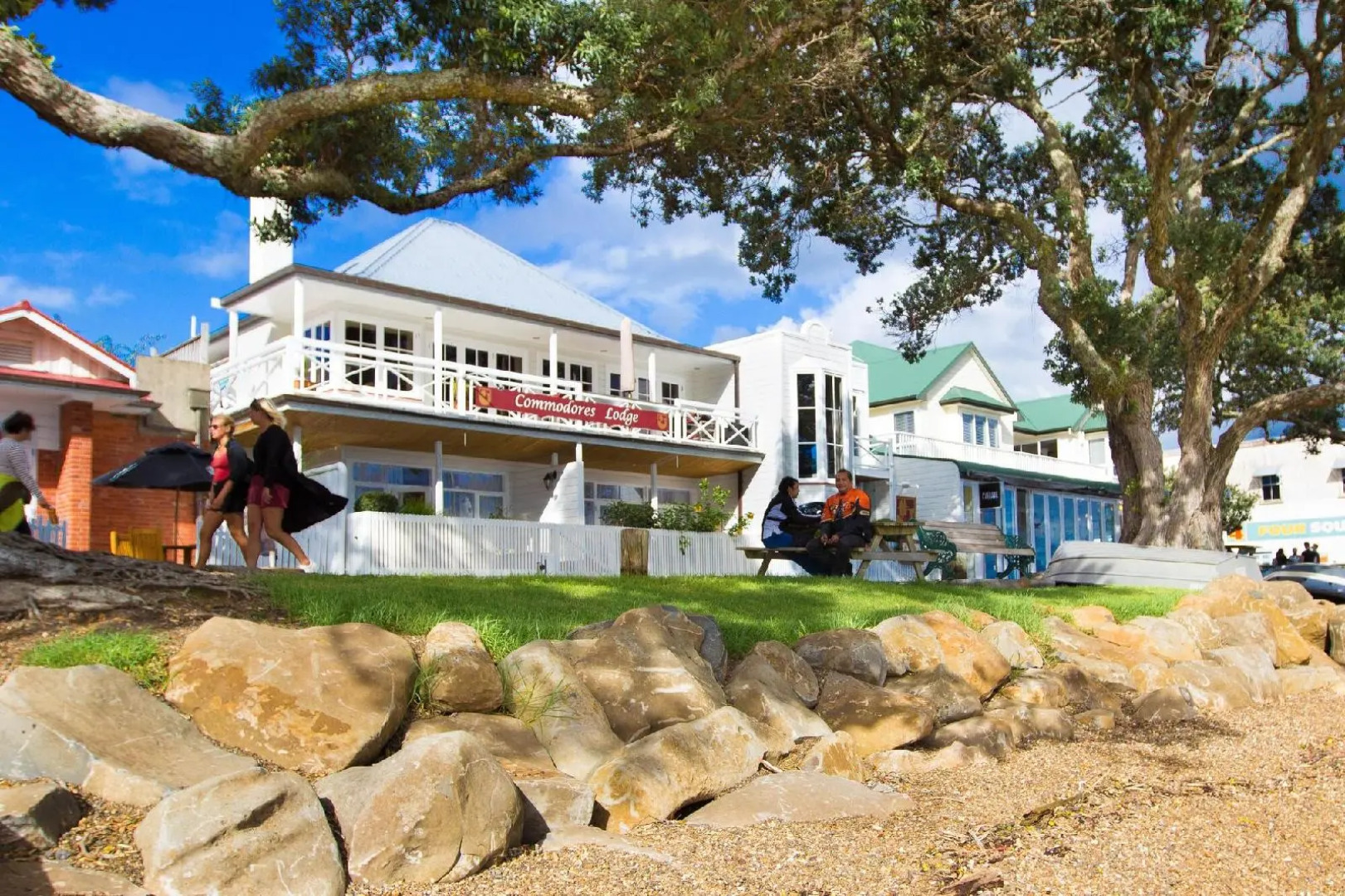 The Commodores Lodge