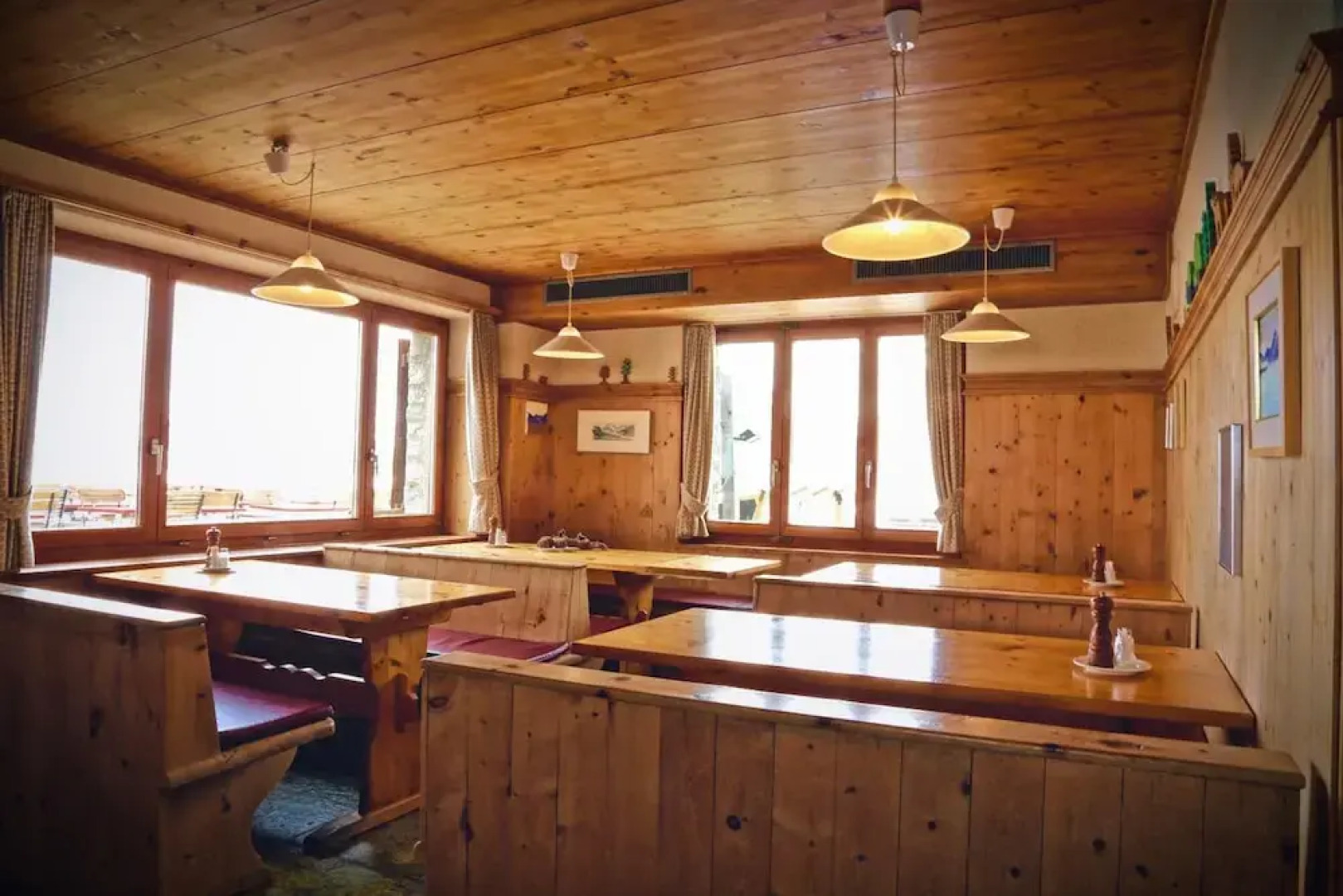 Hotel Ristorante Lagrev