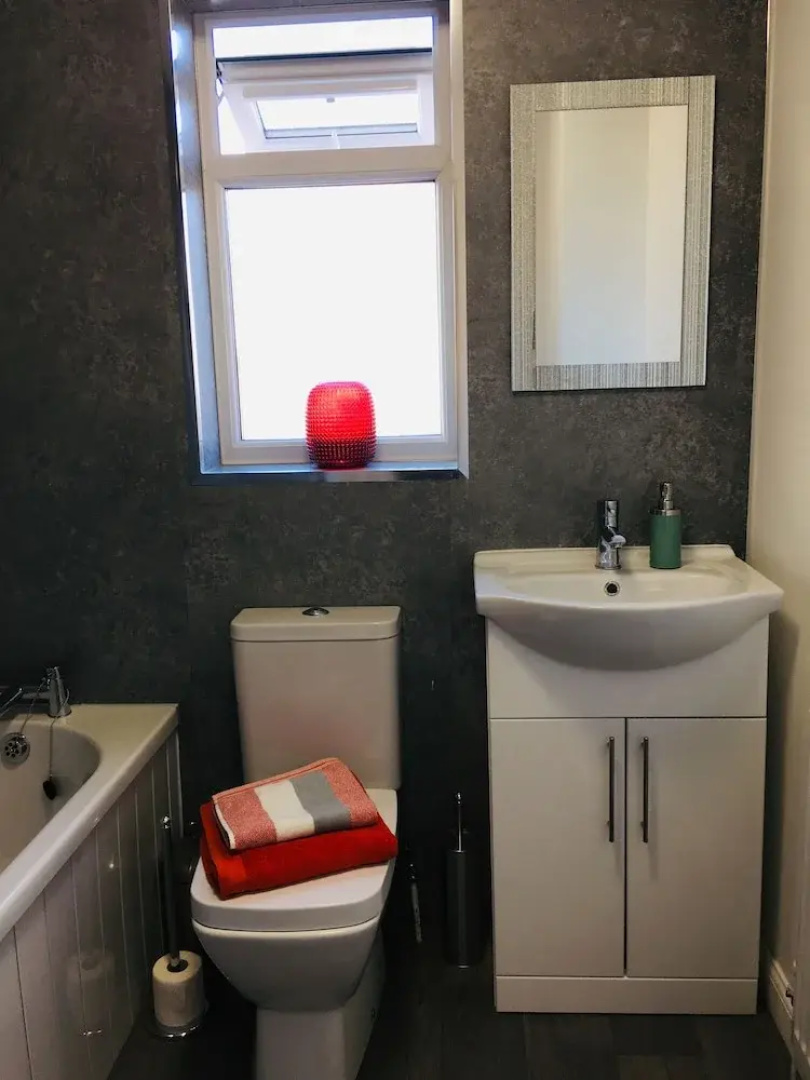 Everest Cosy Homes Paisley