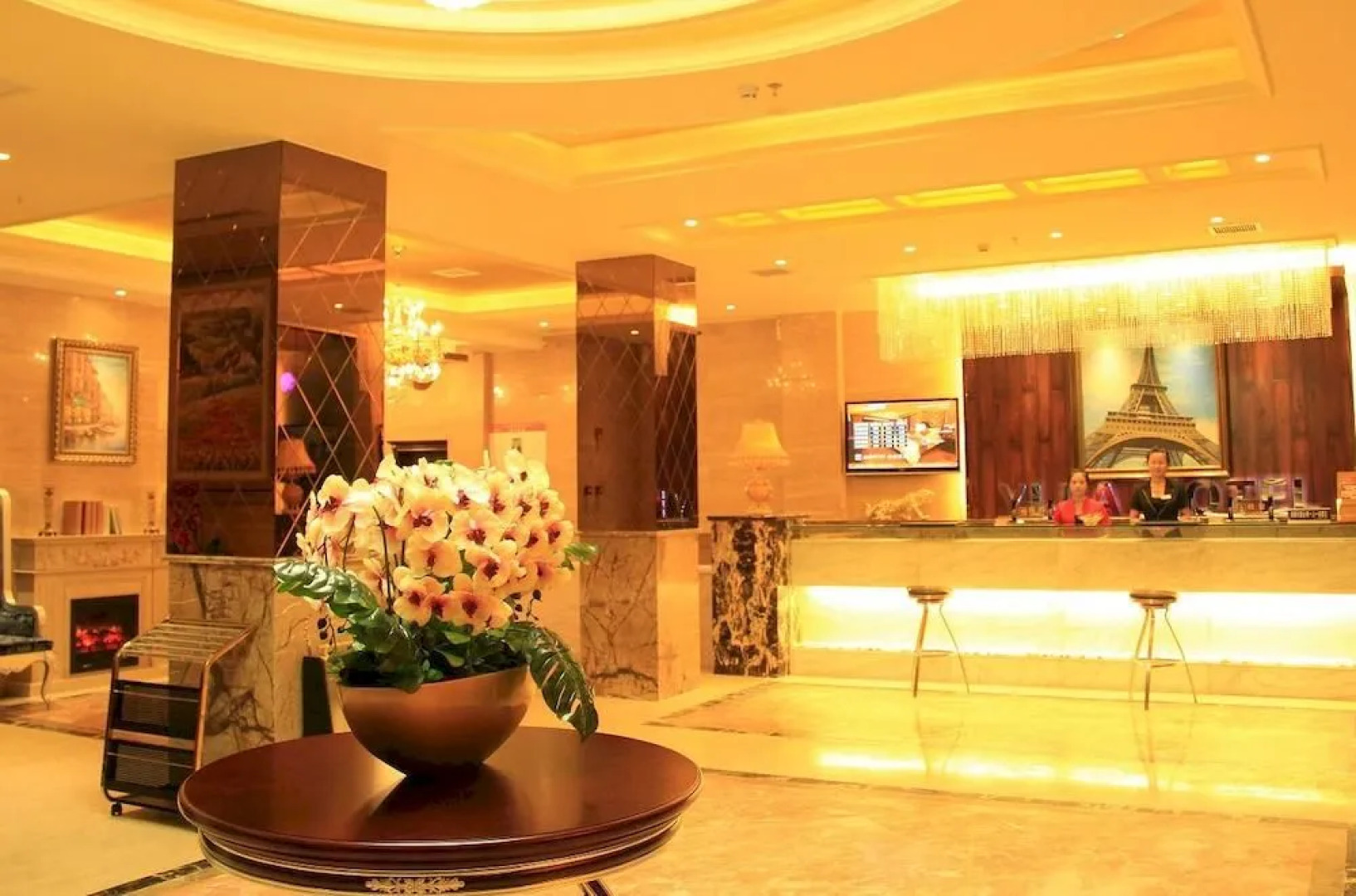 Yijia Hotel
