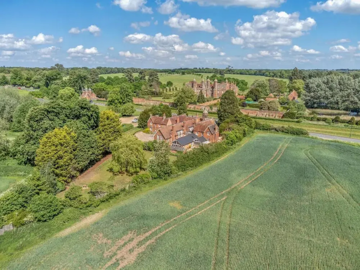 The School House - Luxury Home With Large Garden