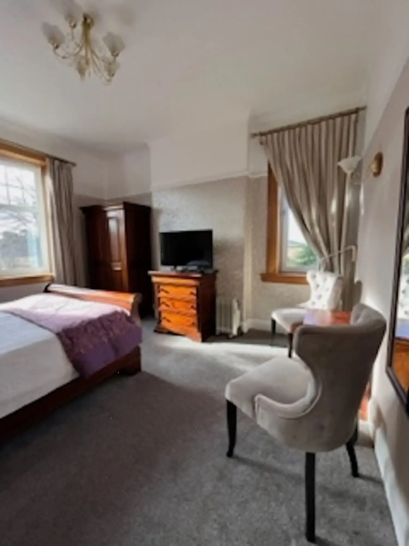 Pinewood Country House