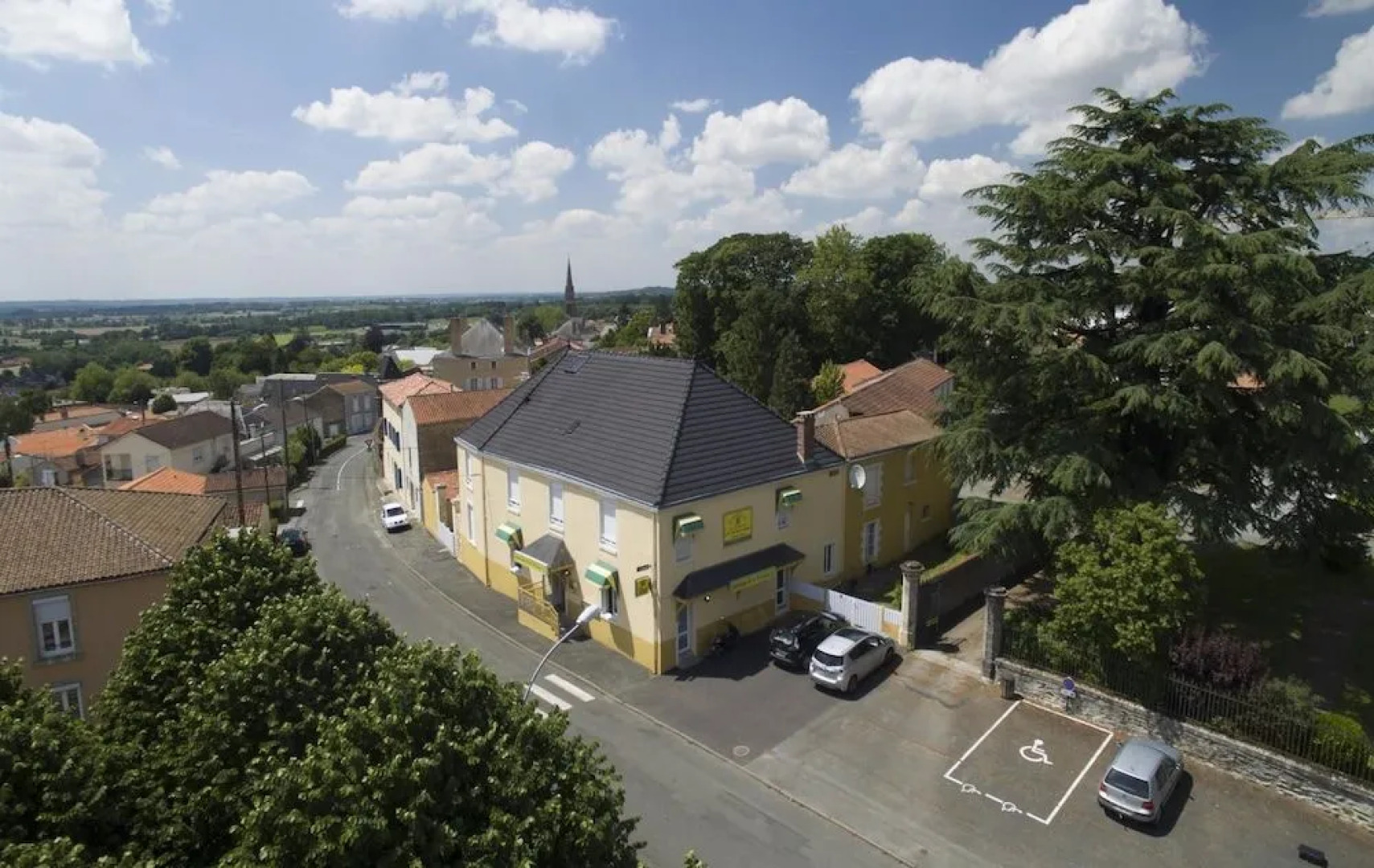 Logis Auberge La Terrasse