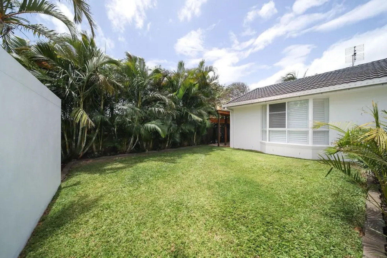 Best Location Welcoming Home