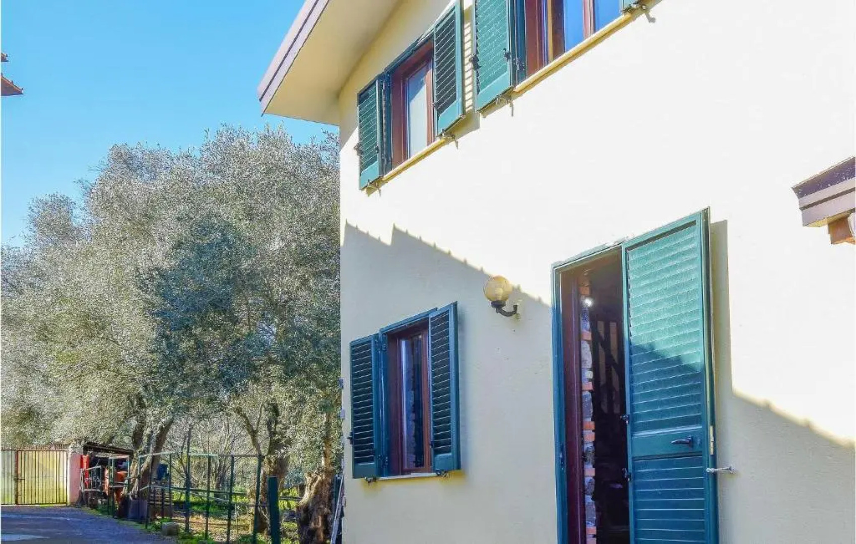 Amazing Home in Palmi With 2 Bedrooms and Wifi