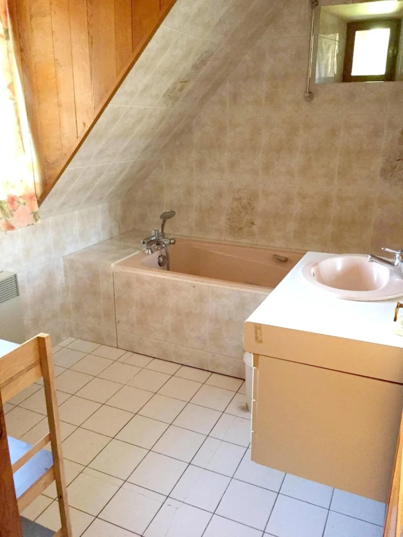 House With 2 Bedrooms in Lanobre, With Enclosed Garden