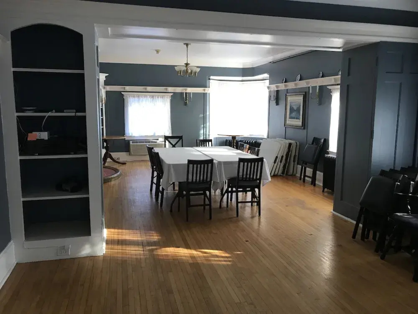 Leaside Manor by The Leaside Group