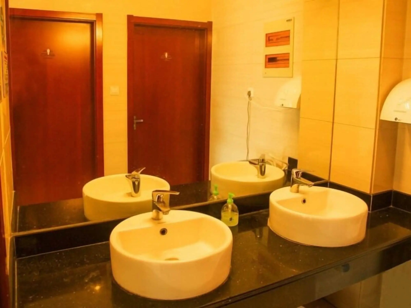 GreenTree Inn Yangzhou Gaoyou Municipal Government Business Hotel