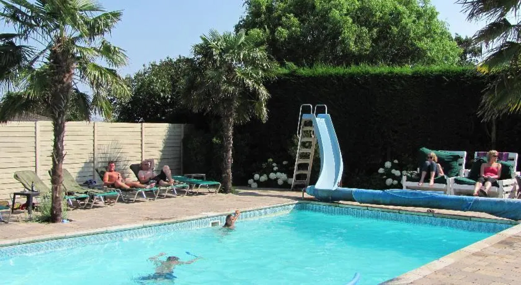 Hof van Renesse / Pension het Hofje