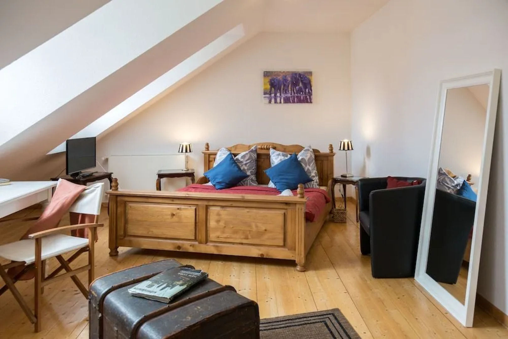 Blues & Chutney Bonn Bed & Breakfast