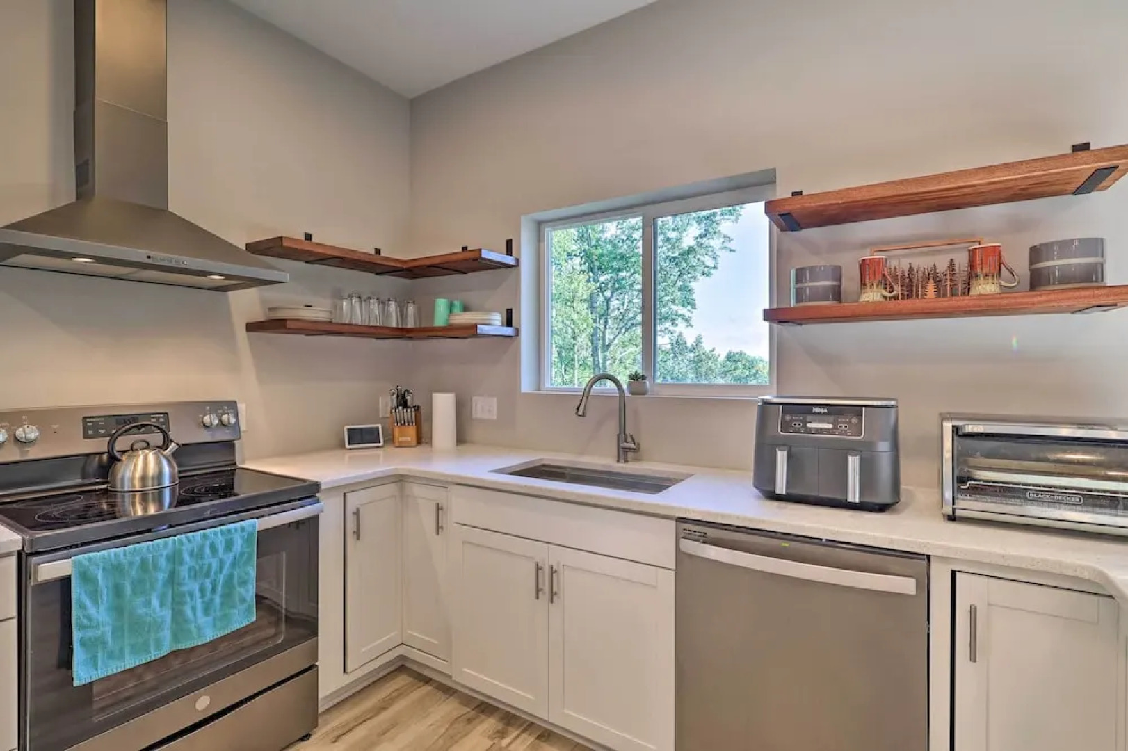 Charming Blue Ridge Mtn Home With Sauna + Grill!