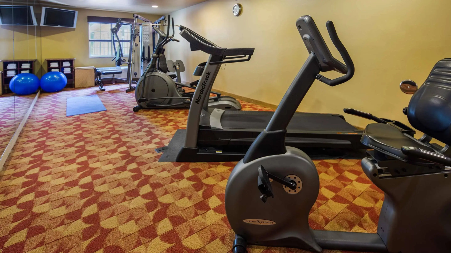 Crandon Inn and Suites