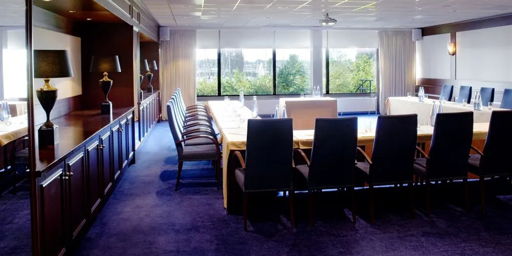 Hampshire Hotel - Newport Huizen